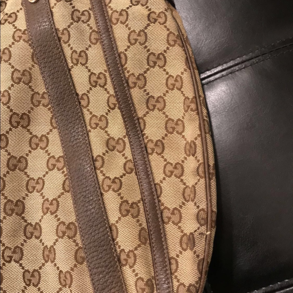Authentic Gucci handbag - Picture 4 of 12